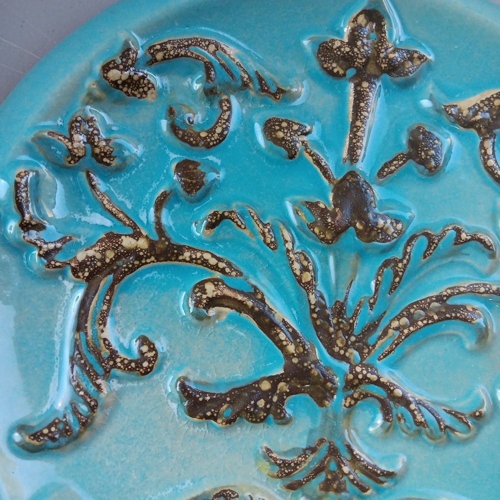 Vintage Ceramic Decorative Wall Plate Fluer LARGE Blue Rustic Heavy Centerpiece - Picture 2 of 6